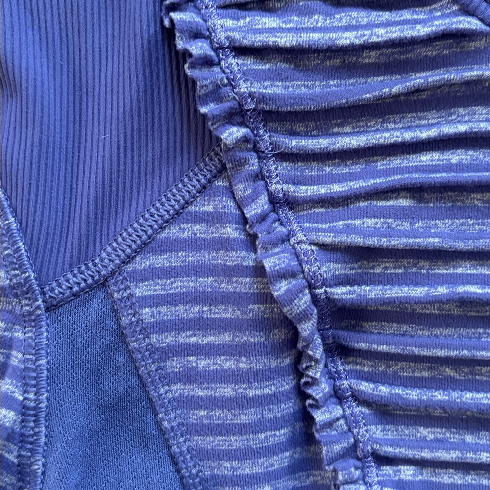 lululemon Women's Lavender Striped Pullover Half-Zip Long Sleeve Top - Picture 4 of 7